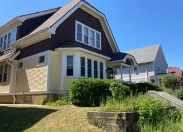 Property at 3151 S Mabbett Ave, Milwaukee, WI, 53207, 3 beds, 1 bath, [object Object]