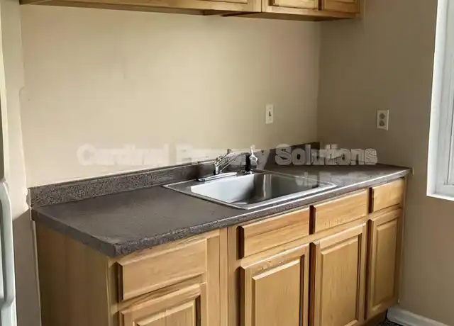 Property at 109 Glenridge Pl Unit 2, Cincinnati, OH, 45217, 1 bed, 1 bath, [object Object]