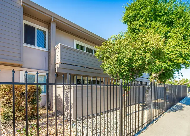 Photo of 4841 Myrtle Ave, Sacramento, CA 95841