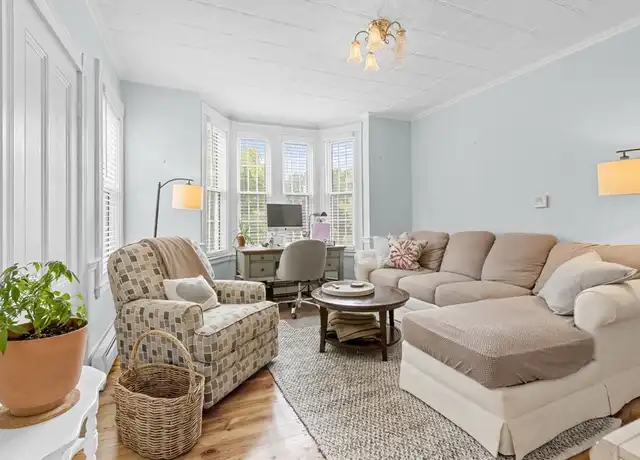 Property at 20 Cuba St Unit 2, Andover, MA, 01810, 2 beds, 1 bath, [object Object]