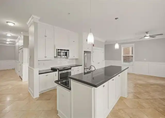Property at 2802 Morrison St #110, Houston, TX, 77009, 2 beds, 2 baths, [object Object]