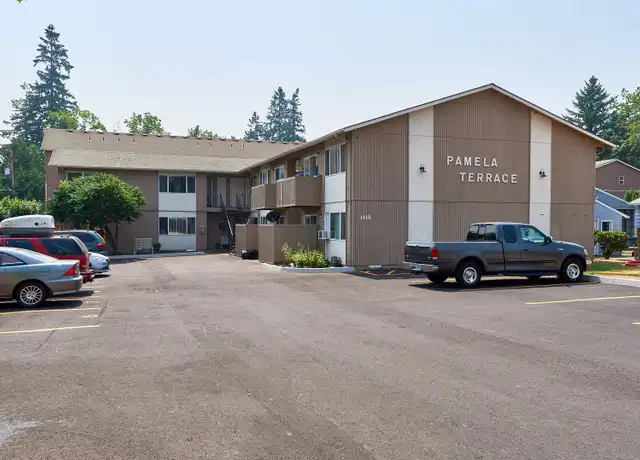 Property at 1418 E 2nd St Unit 4, Newberg, OR, 97132, 2 beds, 1 bath, [object Object]