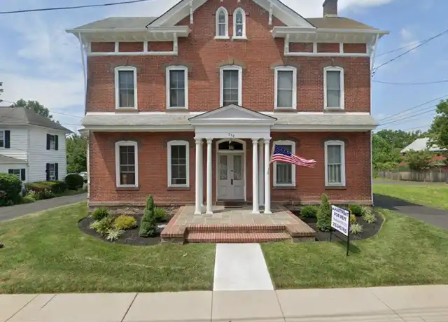 Property at 250 S State St Unit 5, Newtown, PA, 18940, 1 bed, 1 bath, [object Object]