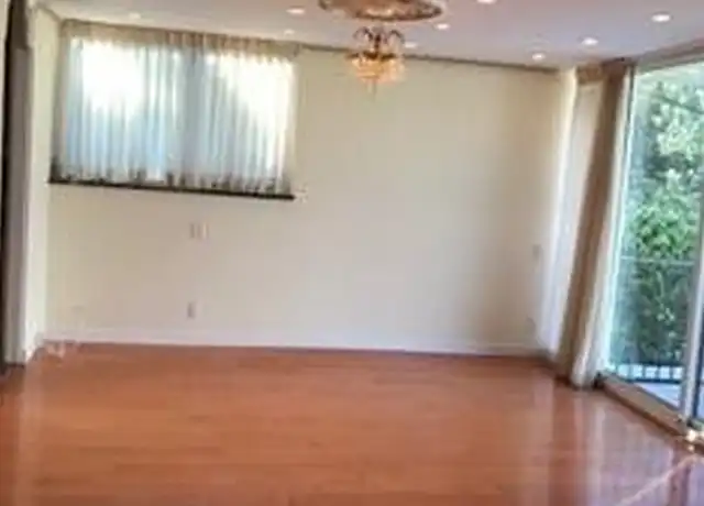 Property at 1127 22nd St Unit C, Santa Monica, CA, 90403, 2 beds, 2 baths, [object Object]