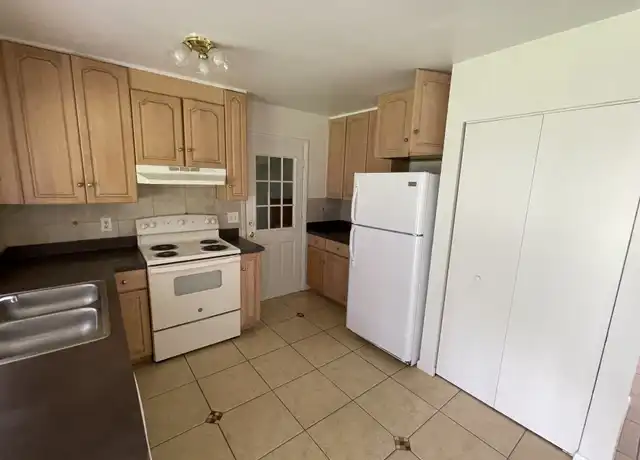 Property at 103 Rowland Rd, Lehigh Acres, FL, 33936, 3 beds, 2 baths, [object Object]