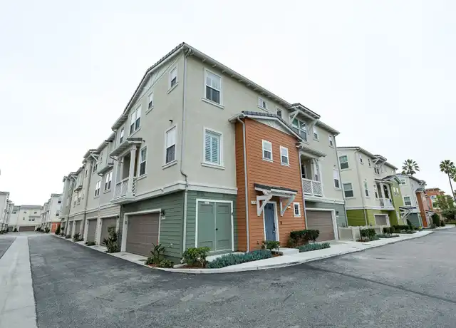 Property at 3750 Jellyfish Ln, Oxnard, CA, 93035, 2 beds, 2.5 baths, [object Object]