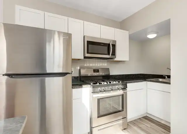 Property at 550 Parkview Dr, Detroit, MI, 48214, 0 beds, 1 bath, [object Object]