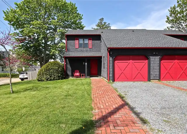 Property at 55 Annandale Rd Unit B, Newport, RI, 02840, 2 beds, 1 bath, [object Object]