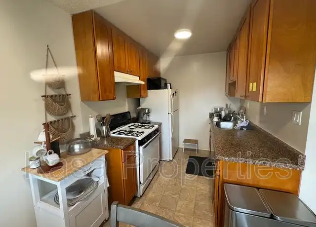 Property at 1947 Oregon St Unit 7, Berkeley, CA, 94703, 2 beds, 1 bath, [object Object]