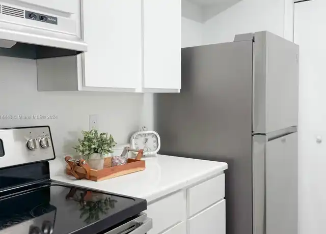 Property at 755 Riverside Dr Unit 755, Coral Springs, FL, 33071, 1 bed, 1 bath, [object Object]