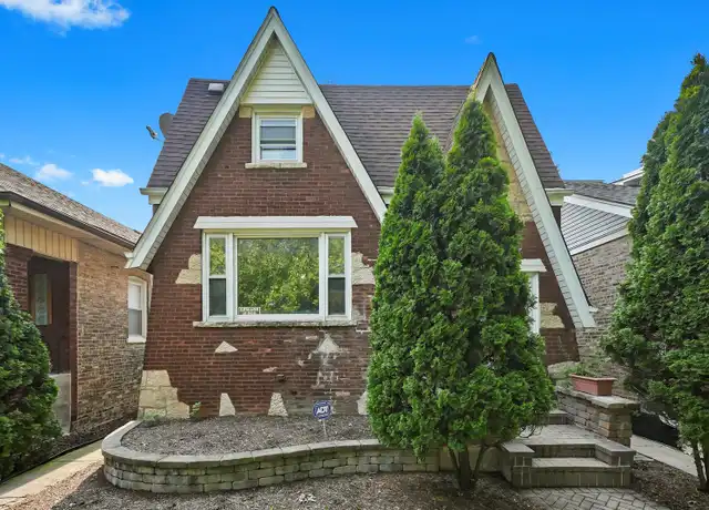 Property at 2640 Wesley Ave, Berwyn, IL, 60402, 3 beds, 2 baths, [object Object]