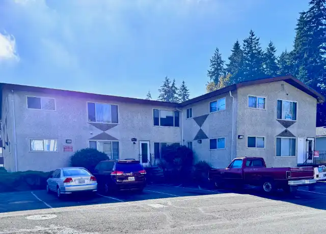 Property at 3033 NE 140th St Unit 03, Seattle, WA, 98125, 1 bed, 1 bath, [object Object]