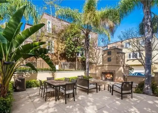 Property at 5 Bluefin Ct Unit NA, Newport Beach, CA, 92663, 4 beds, 3 baths, [object Object]