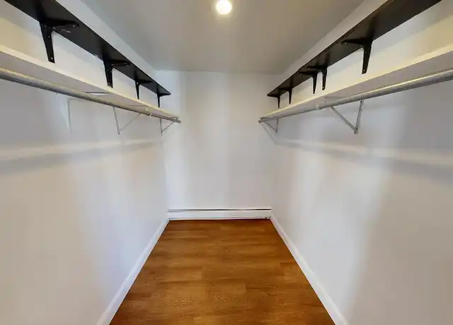 Property at 224 Grove Ave, Cedarhurst, NY, 11516, 2 beds, 1 bath, [object Object]