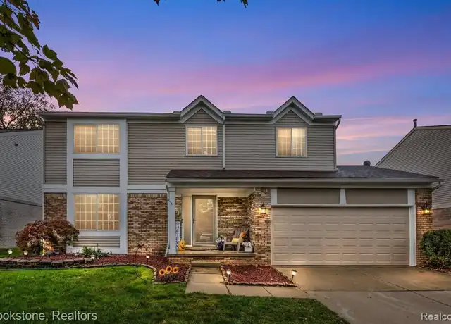 Property at 992 Wildwood Ln, Canton, MI, 48188, 4 beds, 2.5 baths, [object Object]