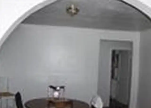 Property at 22 Stephens Ct, Pontiac, MI, 48342, 2 beds, 1.5 baths, [object Object]