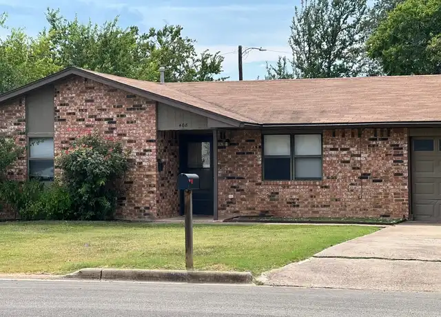 Property at 408 West St, Georgetown, TX, 78626, 3 beds, 1 bath, [object Object]