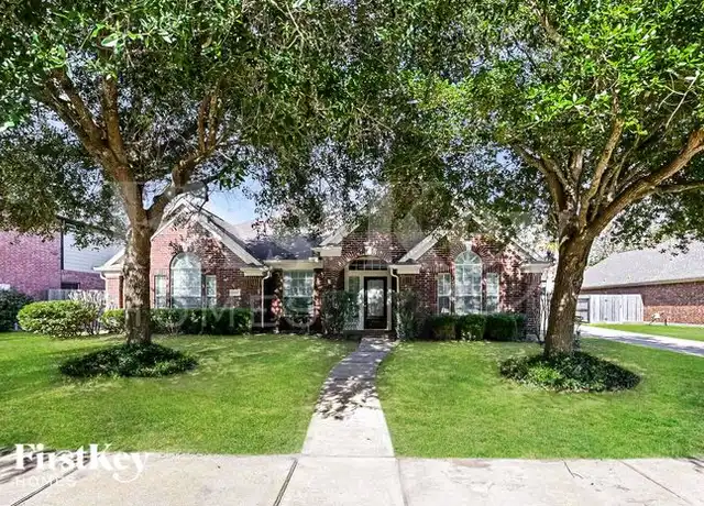 Property at 2870 Wimbledon Ln, Friendswood, TX, 77546, 4 beds, 2 baths, [object Object]