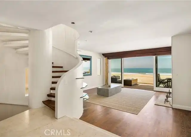 Property at 87 Surfside Ave, Seal Beach, CA, 90740, 4 beds, 3.5 baths, [object Object]