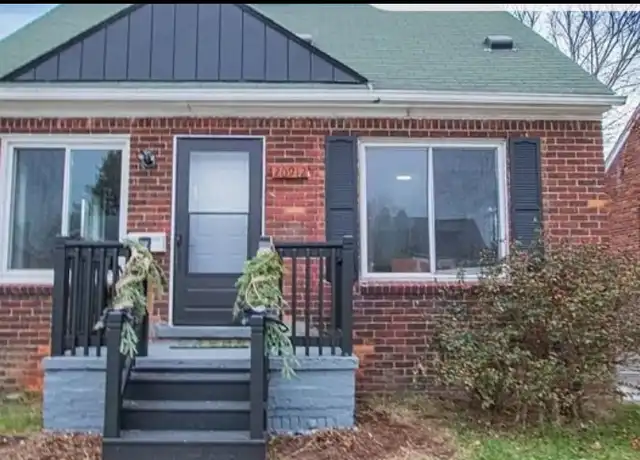 Property at 20912 Universal Ave, Eastpointe, MI, 48021, 4 beds, 2 baths, [object Object]
