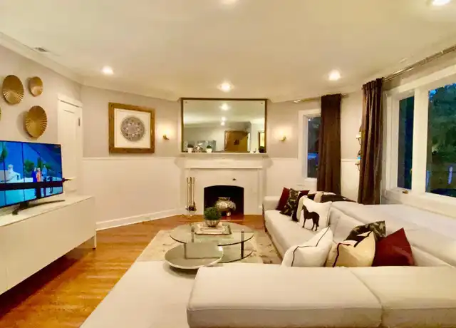 Property at 4402 Reservoir Rd NW, Washington, DC, 20007, 4 beds, 4 baths, [object Object]