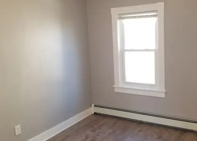 Property at 55 John St, Pawtucket, RI, 02861, 3 beds, 1 bath, [object Object]