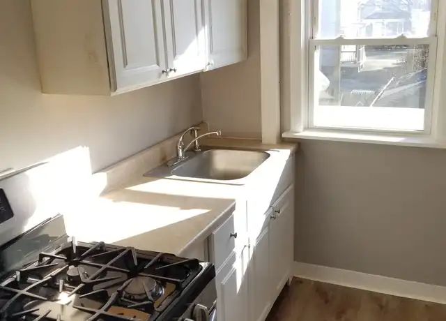 Property at 55 John St, Pawtucket, RI, 02861, 3 beds, 1 bath, [object Object]