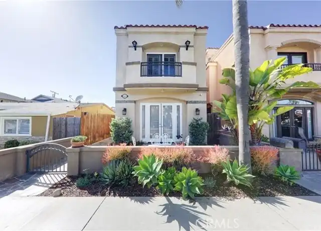 Property at 421 11th St, Huntington Beach, CA, 92648, 3 beds, 3.5 baths, [object Object]