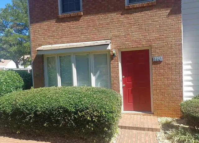 Property at 110 Holcomb Ferry Rd, Roswell, GA, 30076, 2 beds, 2.5 baths, [object Object]