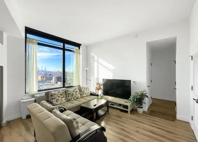 Property at 46-09 69th St Unit 1618, Woodside, NY, 11377, 1 bed, 1 bath, [object Object]