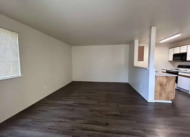 Property at 658 Paradise Pl Unit 102, Twin Falls, ID, 83301, 2 beds, 2 baths, [object Object]