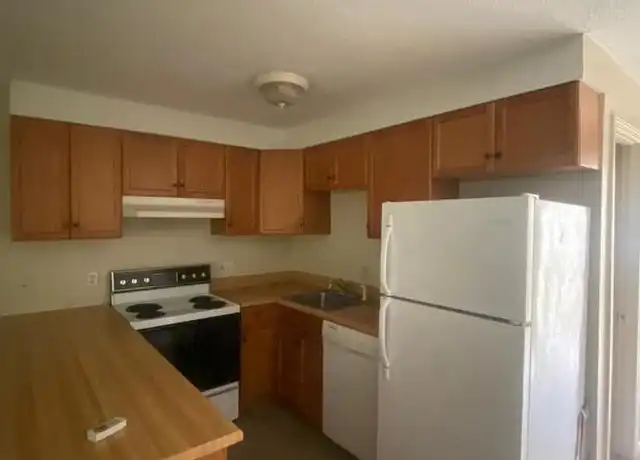 Property at 203 Regan Rd Unit : 5, Vernon, CT, 06066, 1 bed, 1 bath, [object Object]
