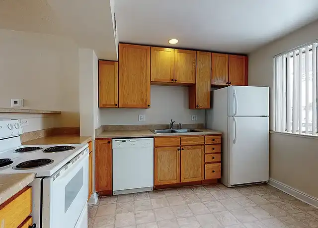 Property at Park Hill Courtyard - 2211 Olive St, Denver, CO, 80207, 2 beds, 1 bath, [object Object]