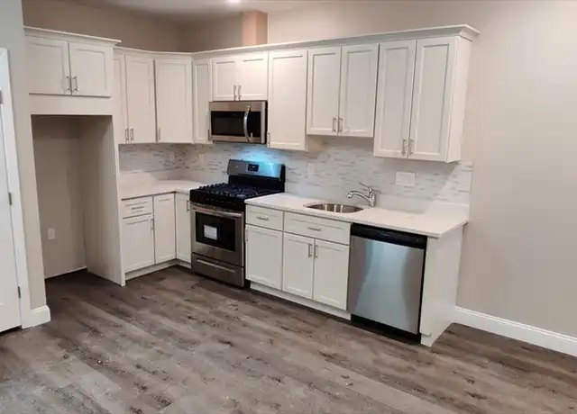 Property at 191 N Common St Unit 205, Lynn, MA, 01905, 1 bed, 1 bath, [object Object]