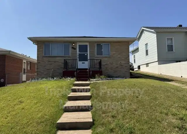 Property at 3980 Neosho St, Saint Louis, MO, 63116, 3 beds, 1 bath, [object Object]