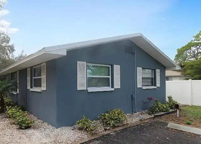 Property at 302 Colonia Ln, Nokomis, FL, 34275, 2 beds, 1 bath, [object Object]
