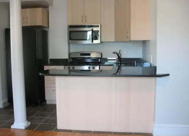 Property at 960 Broadway, Somerville, MA, 02144, 3 beds, 1 bath, [object Object]