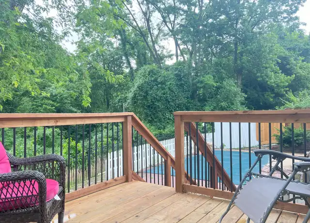 Property at 141 San Angelo Dr, Chesterfield, MO, 63017, 4 beds, 2 baths, [object Object]