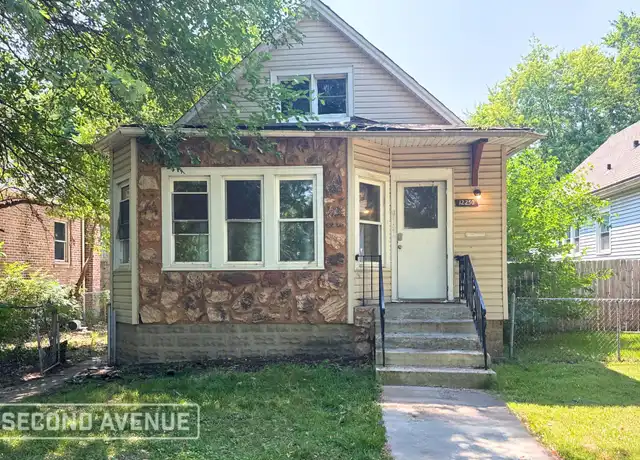 Property at 12250 S Sangamon St, Chicago, IL, 60643, 5 beds, 2 baths, [object Object]