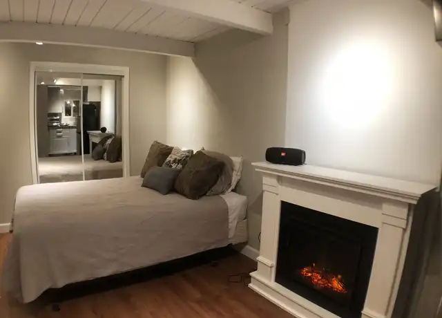 Property at 1420 Chilco St Unit ADU Garage, Menlo Park, CA, 94025, 0 beds, 1 bath, [object Object]