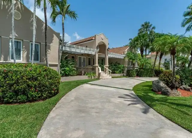 Property at 17494 SW 83rd Ct, Palmetto Bay, FL, 33157, 5 beds, 4 baths, [object Object]