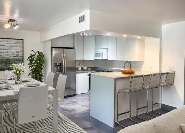 Property at 1250 Miami Rd #2, Fort Lauderdale, FL, 33316, 2 beds, 1 bath, [object Object]