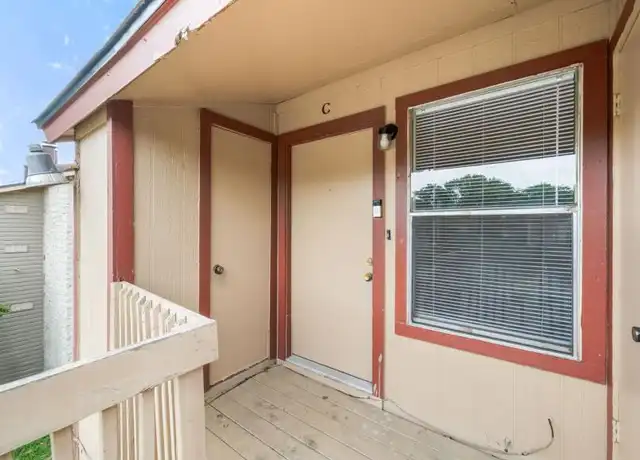 Property at 2303 Rachael Ct, Austin, TX, 78748, 2 beds, 1 bath, [object Object]