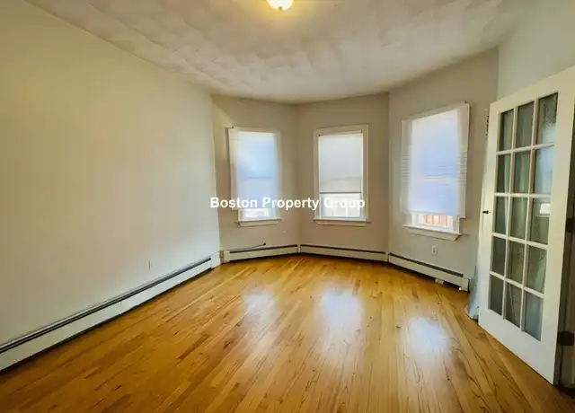 Property at 40 Litchfield St Unit 2, Boston, MA, 02135, 3 beds, 1 bath, [object Object]