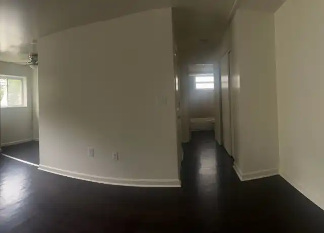 Property at 726 E Mitchell Ave Unit 3, Cincinnati, OH, 45229, 1 bed, 1 bath, [object Object]