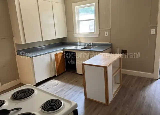 Property at 18 King St Unit 2, Waterville, ME, 04901, 3 beds, 1 bath, [object Object]