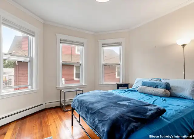 Property at 12 White Ave #2, Chestnut Hill, MA, 02467, 3 beds, 2 baths, [object Object]