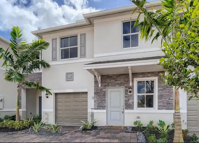 Property at 785 SE 18th St Unit 785, Florida City, FL, 33034, 4 beds, 2.5 baths, [object Object]