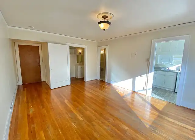 Property at Belmont Apartments - 516 E Union St, Seattle, WA, 98122, 0 beds, 1 bath, [object Object]