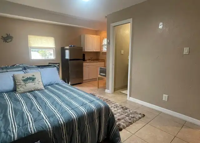 Property at 1531 NE 30th St, Pompano Beach, FL, 33064, 1 bed, 1 bath, [object Object]
